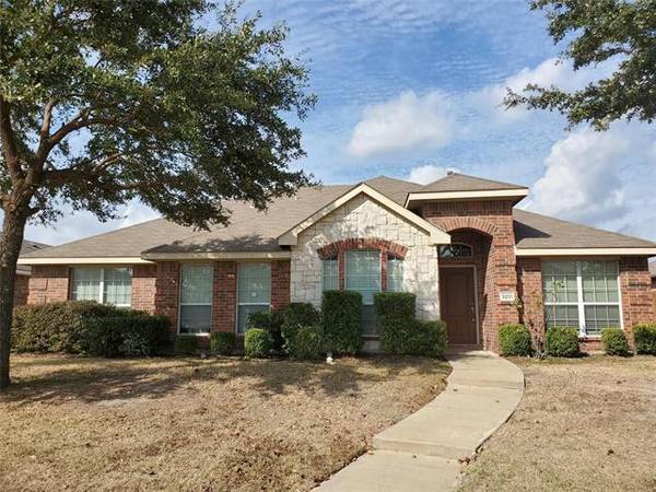 3201 Silver Springs Way, Rowlett, TX 75089