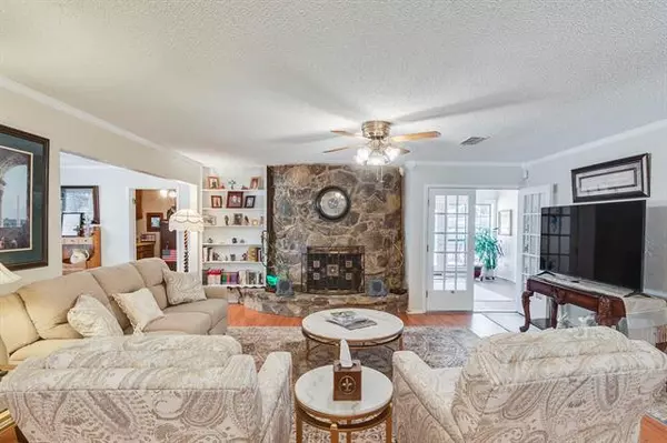 Benbrook, TX 76126,9932 Dickens Drive