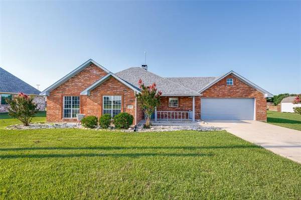 303 Tiger Lane, Gunter, TX 75058