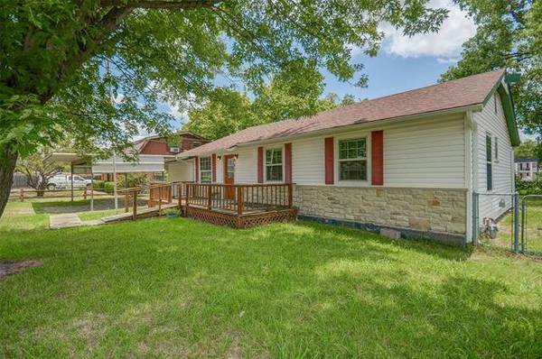 441 Bailey Street, Van Alstyne, TX 75495