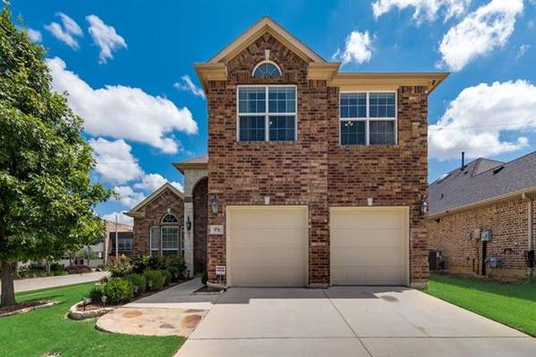 976 Wellington Drive, Lewisville, TX 75067