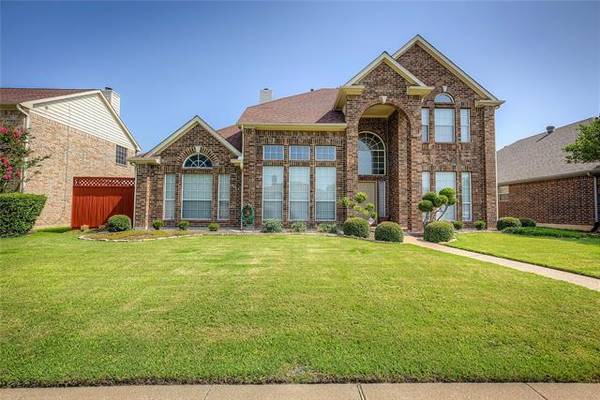 8421 Manchester Drive, Rowlett, TX 75089