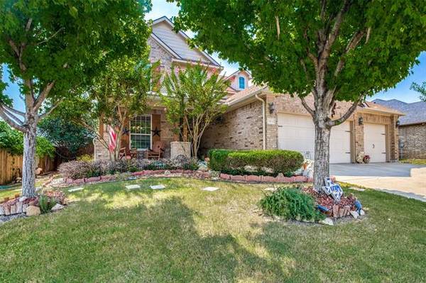 1494 Park Crest Drive, Crowley, TX 76036