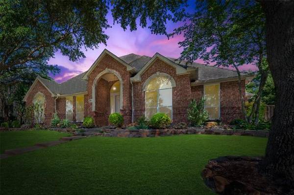 824 Blue Jay Lane, Coppell, TX 75019