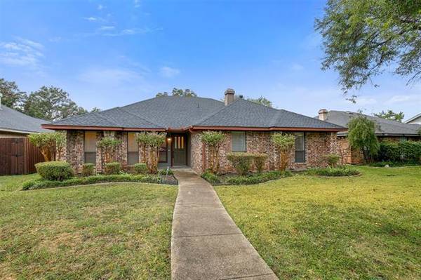 2911 Rambling Drive, Dallas, TX 75228