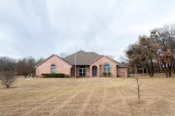 345 Ironstone Road, Burleson, TX 76028