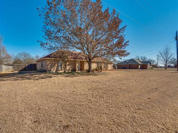 132 RIDGEWAY Drive, Red Oak, TX 75154