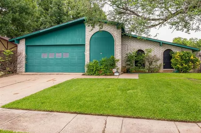 7304 Bristlecone Court, Fort Worth, TX 76137