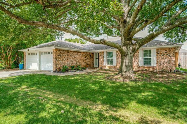 1932 Hurstview Drive, Hurst, TX 76054