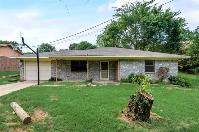 103 Robertson Drive, Malakoff, TX 75148