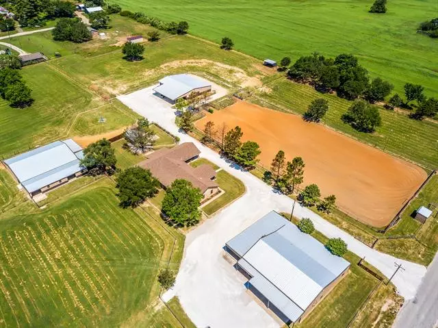 251 Gilliland Road, Springtown, TX 76082