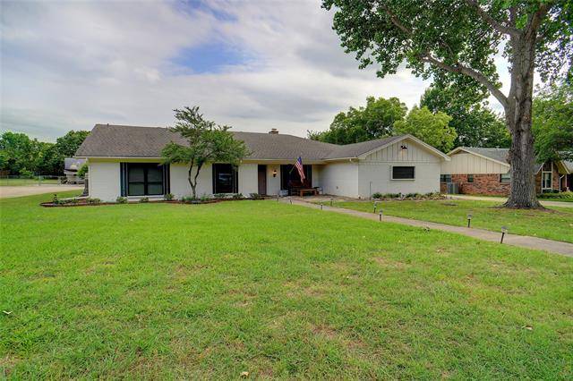 101 E Oak Valley Drive, Colleyville, TX 76034