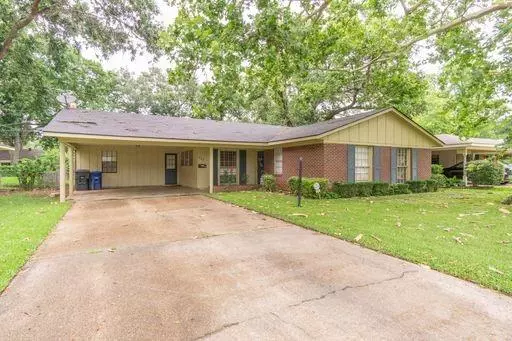 Shreveport, LA 71105,542 Mockingbird Lane