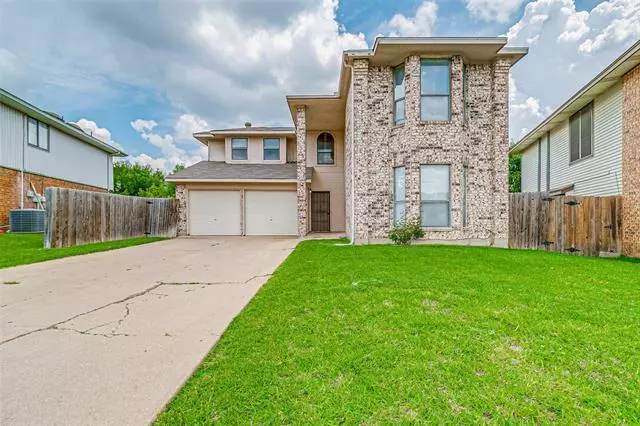 Arlington, TX 76017,831 Foxridge Drive