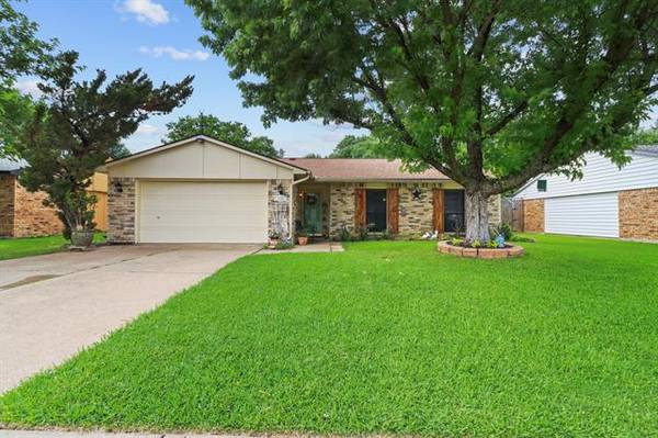 1126 Coffeyville Trail, Grand Prairie, TX 75052