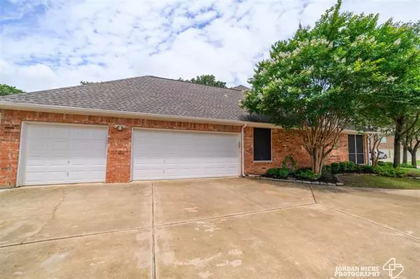 Keller, TX 76248,822 Forest Lakes Drive