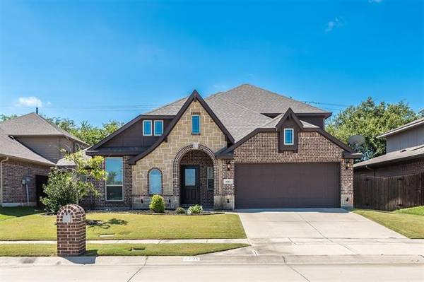 9401 Windsor Drive, Oak Point, TX 75068