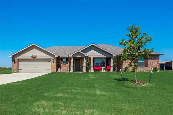 120 Hillcrest Lane, Decatur, TX 76234