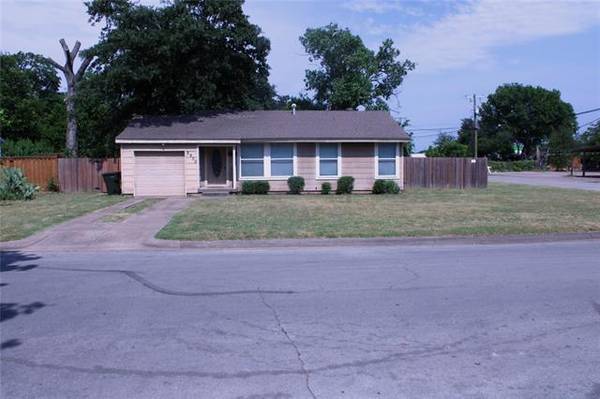 2900 Glenda Avenue, Haltom City, TX 76117