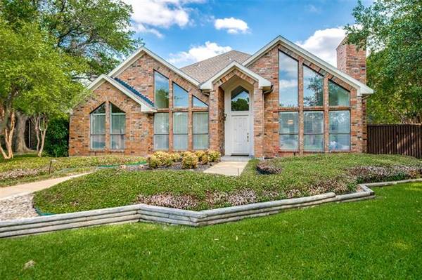 2203 Glen Helen Circle, Carrollton, TX 75007