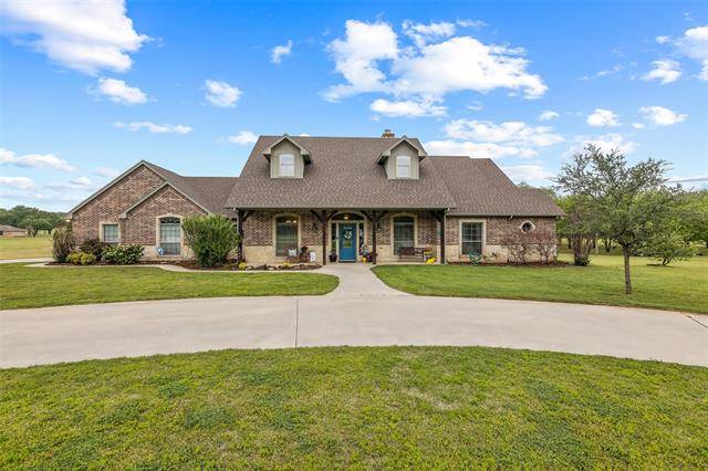 1905 Oakridge Trail, Bridgeport, TX 76426