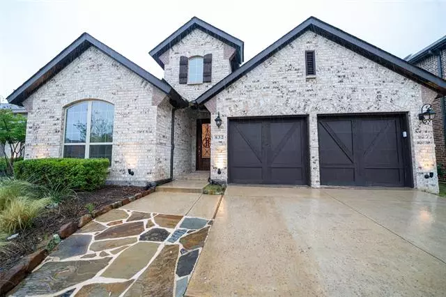 832 Parkland Drive, Little Elm, TX 76227