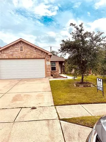 8848 Sun Haven Way, Fort Worth, TX 76244