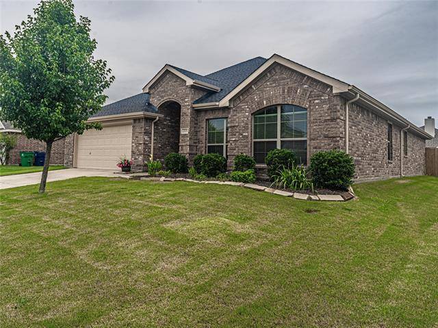 205 Longhorn Drive, Waxahachie, TX 75165