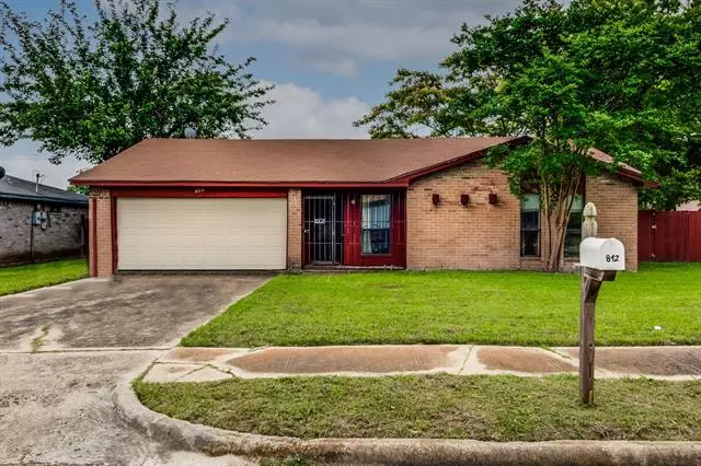 842 Apple Valley Drive, Lancaster, TX 75134