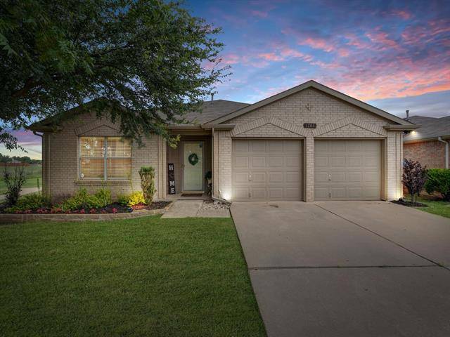 1701 Crested Butte Drive, Fort Worth, TX 76131