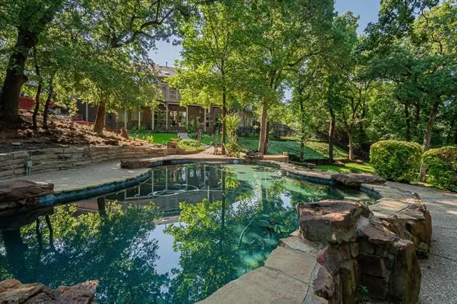 3913 Valley View Lane, Flower Mound, TX 75022