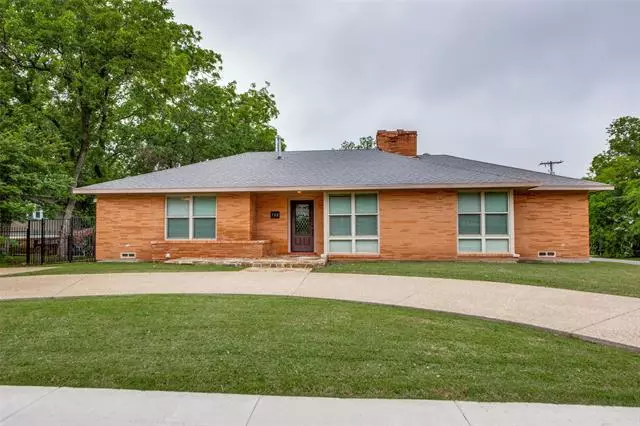 Van Alstyne, TX 75495,722 S Waco Street