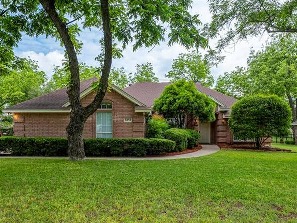 5513 Wedgefield Road, Granbury, TX 76049