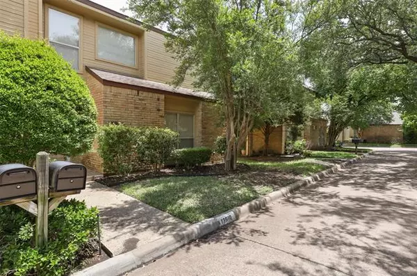 Dallas, TX 75240,13914 Preston Valley Place