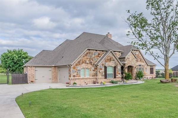 209 Parc Oaks Drive, Aledo, TX 76008