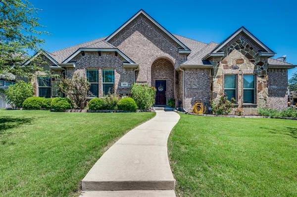 909 Safrano Street, Midlothian, TX 76065