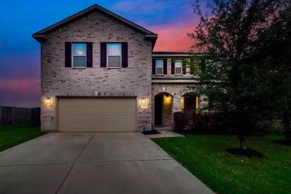 8720 Stone Valley Drive, Fort Worth, TX 76244