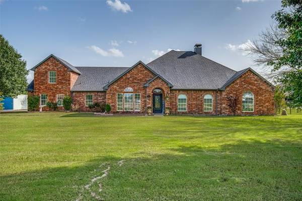 1338 W Remington Park Drive, Terrell, TX 75160