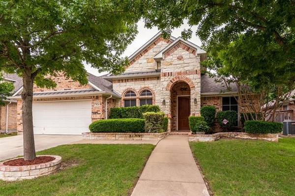 7024 San Luis Trail, Fort Worth, TX 76131