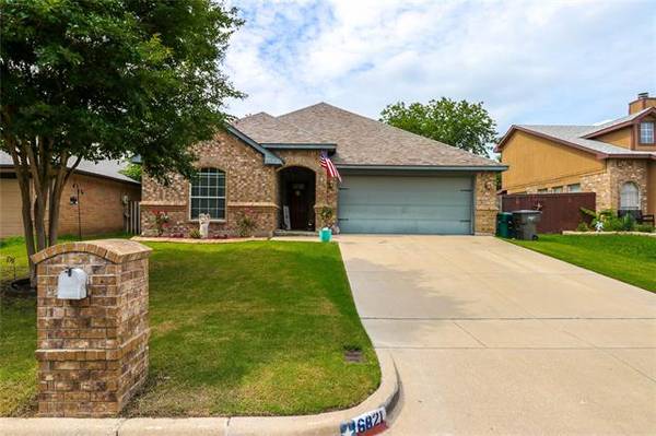 6821 Haltom Road, Fort Worth, TX 76137