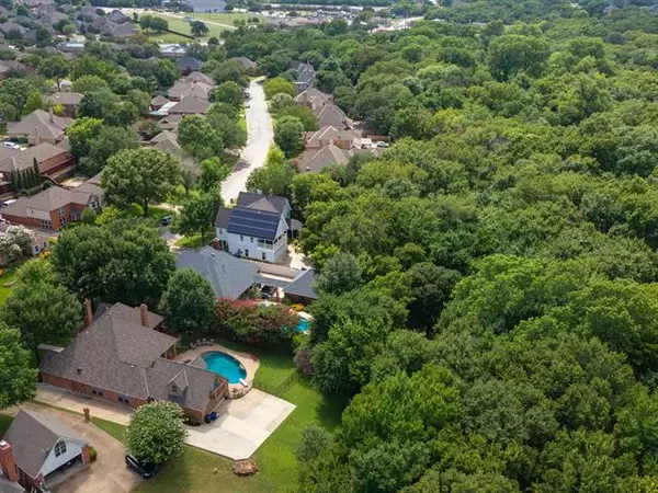 Colleyville, TX 76034,700 Green Meadow Street N