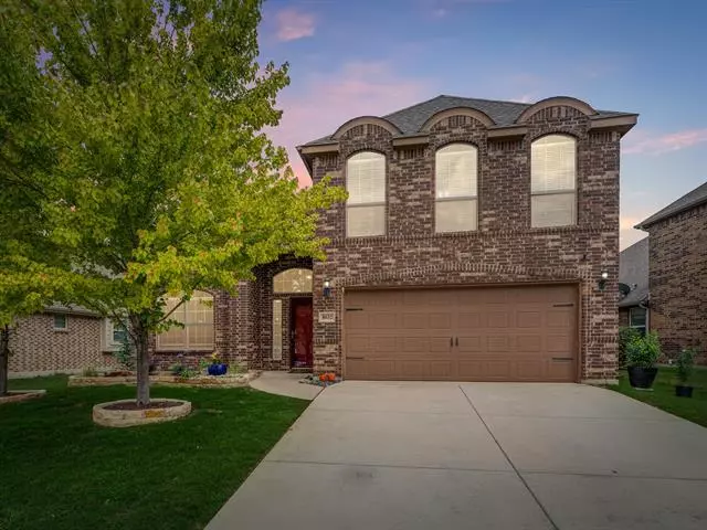 8632 Running River Lane, Fort Worth, TX 76131