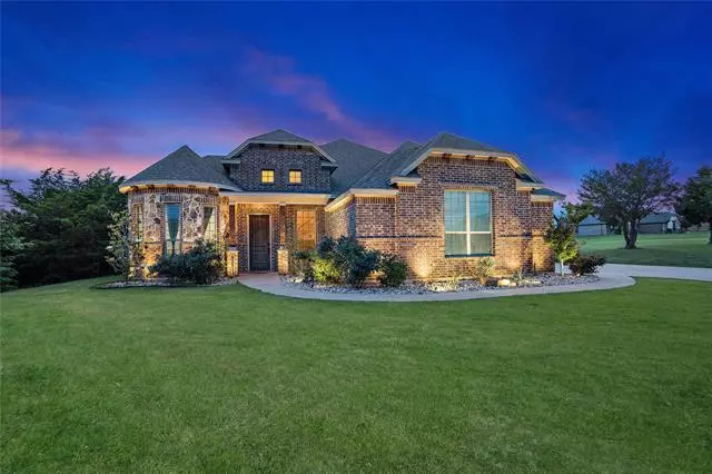 105 Stone Field Court, Waxahachie, TX 75167