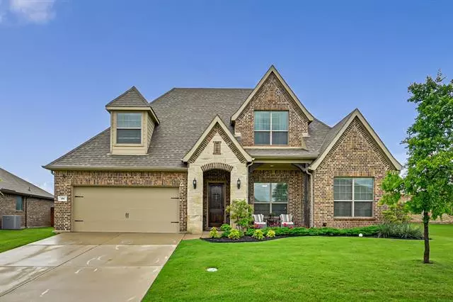 406 Belmont Drive, Midlothian, TX 76065