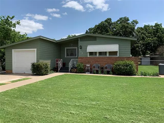 917 S Pioneer Drive, Abilene, TX 79605