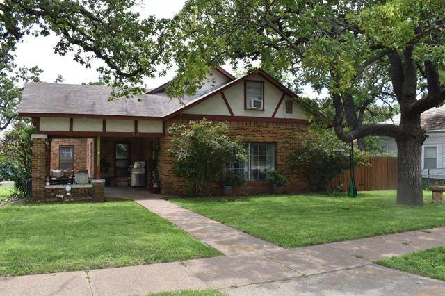 600 W Pecan Street, Bowie, TX 76230