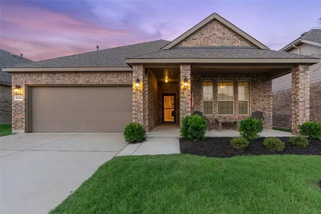 2105 Lake Cliff Drive, Little Elm, TX 75068