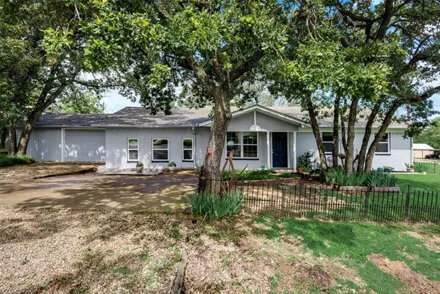 Azle, TX 76020,417 Cedarwood Street