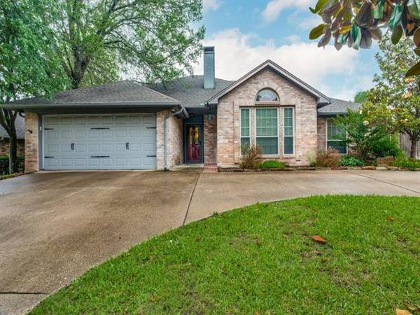 1348 Colorado Drive, Benbrook, TX 76126