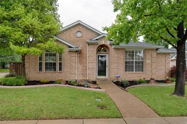 1621 Matterhorn Way, Lewisville, TX 75077